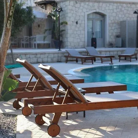 Triangulo Отель 2*