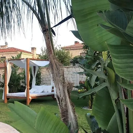 Triangulo 2* Alaçatı