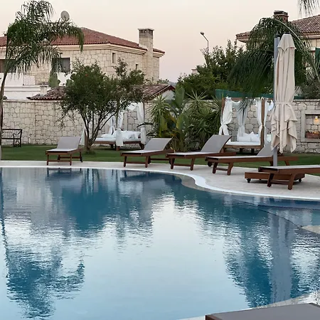 Triangulo Отель