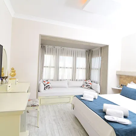 Otel Triangulo Alaçatı