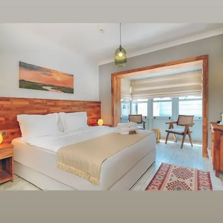 Otel Triangulo 2*