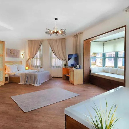 Otel Triangulo Alaçatı
