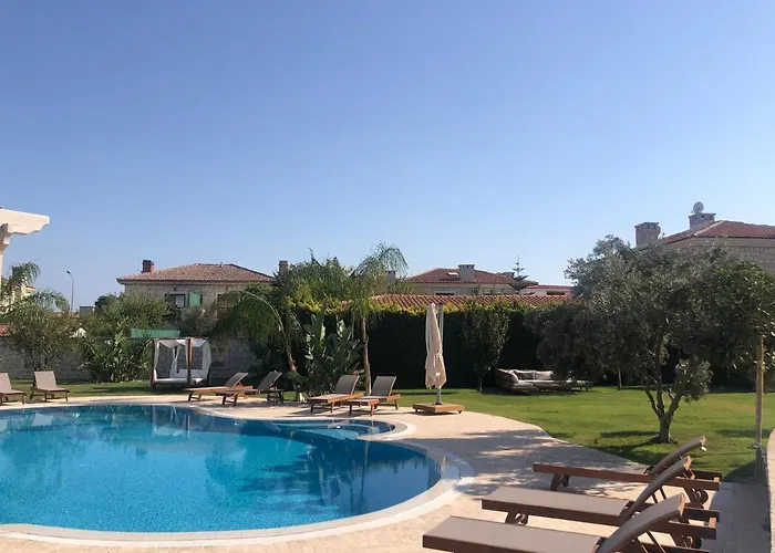 Triangulo 2* Alacati